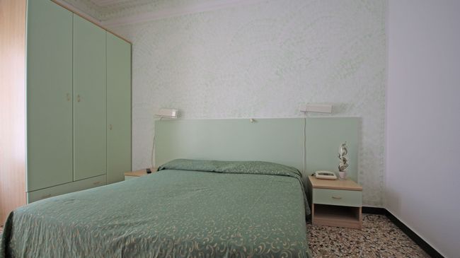 Hotel Mignon 50 Mt Dalla Spiaggia E Dall'Isola Pedonale Алассио Ресторан фото